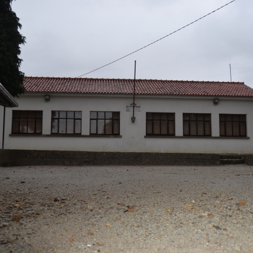 Escola Primária da Serra da Vila